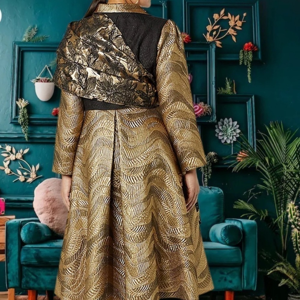 MAKING THE CUT Standard Metallic Jaquard Coat & Scarf jacket gold NWT size small - Picture 9 of 14